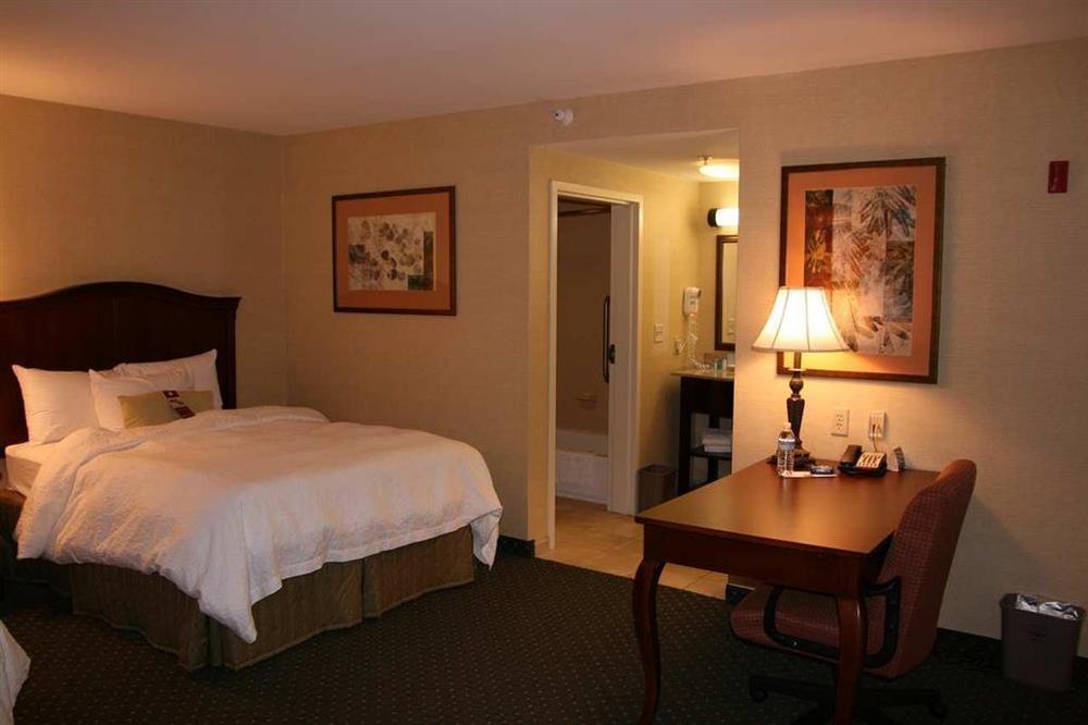 Hampton By Hilton Brattleboro Hotel Bilik gambar