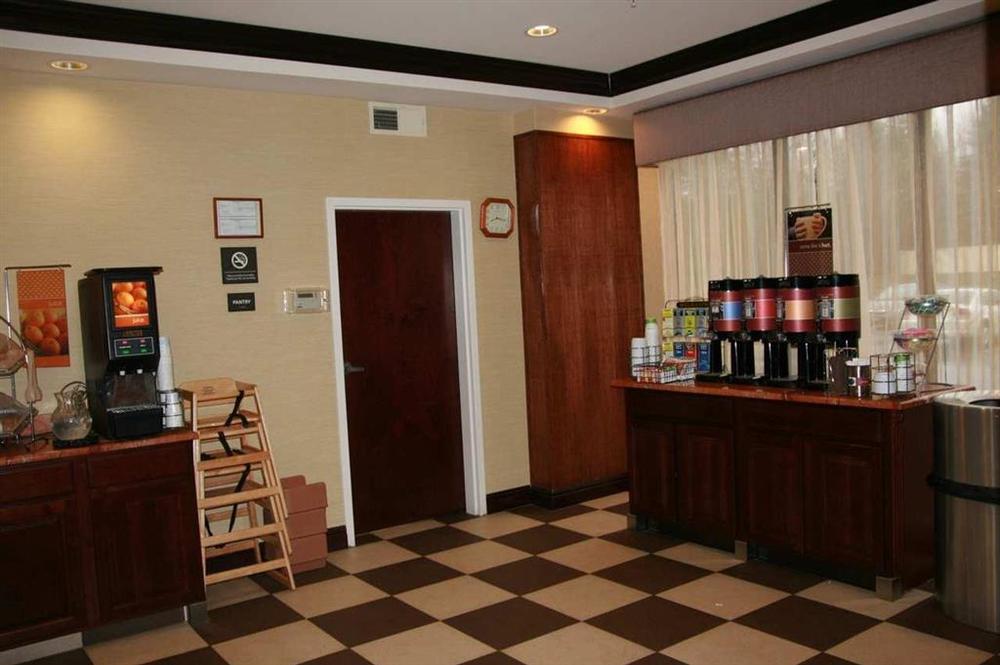Hampton By Hilton Brattleboro Hotel Restoran gambar