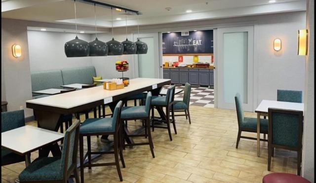 Hampton By Hilton Brattleboro Hotel Luaran gambar